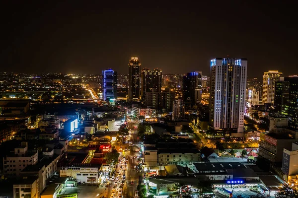 Night scene of Taichung city with skyscrapers — Stock Photo, Image