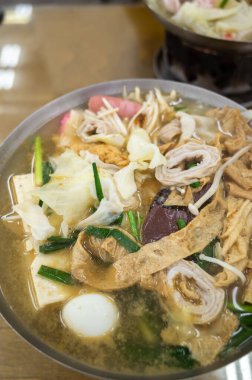 Domuz Bağırsağı Kokuşmuş Sıcak Tencere