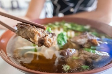 berrak haşlanmış sığır şehriye çorbası