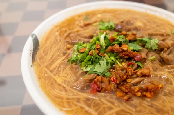 豚腸の細麺の台湾スナック — ストック写真