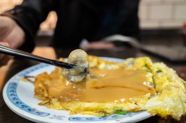 Lanche taiwanês de omelete de ostra — Fotografia de Stock