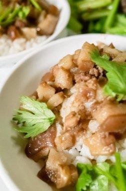 Çin domuz pirinç kızarmış