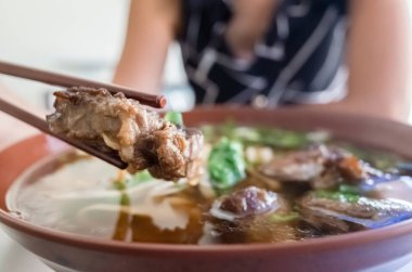 berrak haşlanmış sığır şehriye çorbası