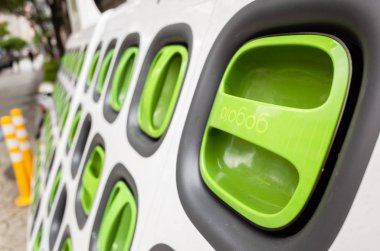 Gogoro pil paketleri için şarj istasyonu