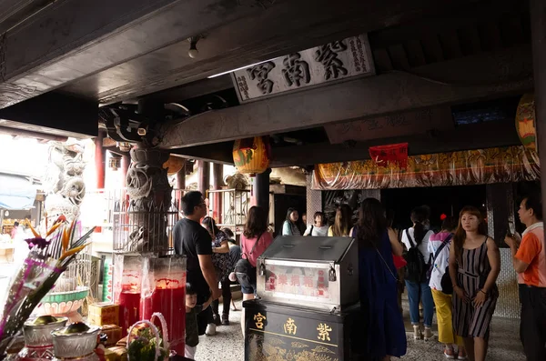 Famosa atracción del templo de Zi Nan en Zhushan — Foto de Stock