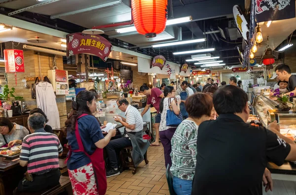 Restaurant op de traditionele markt in Yongle stof Marke — Stockfoto