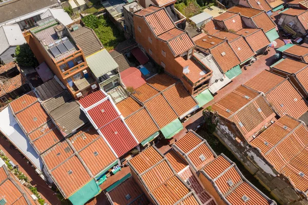 Воздушный вид на городской пейзаж со старой улицы Лукана — стоковое фото