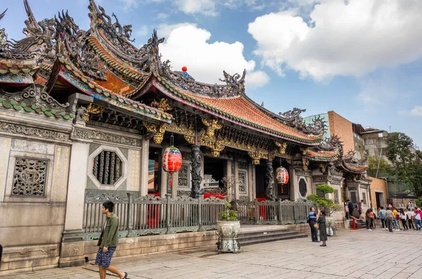 Famous attraction of Lungshan temple — Stockfoto