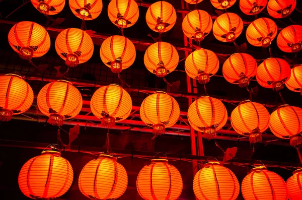 Lanterna Vermelha Pendurada Noite Ano Novo Chinês — Fotografia de Stock