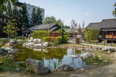 Chiayi, Tayvan - 3 Şubat 2020: Eski binaları olan Hinoki Köyü Parkı, Tayvan 'daki ünlü eğlence merkezi