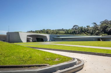 Nantou, Tayvan - 28 Ağustos 2019: Xiangshan Ziyaretçi Merkezi 'nin modern mimarisi