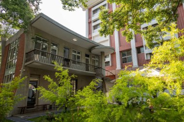 Nantou, Tayvan - 9 Nisan 2020 ZhongXing Court 'un ünlü eğlence binası Zhongxing New Village, Nantou, Tayvan