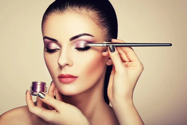 Woman with Perfect makeup — Stock Photo, Image