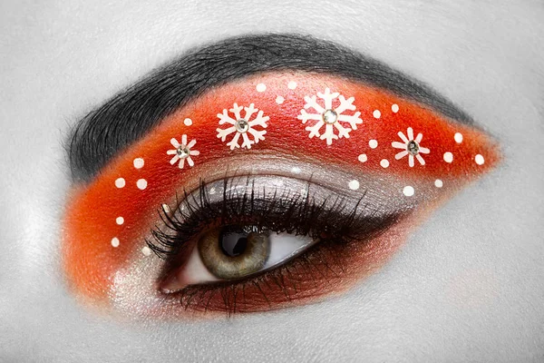 Olho menina makeover flocos de neve — Fotografia de Stock