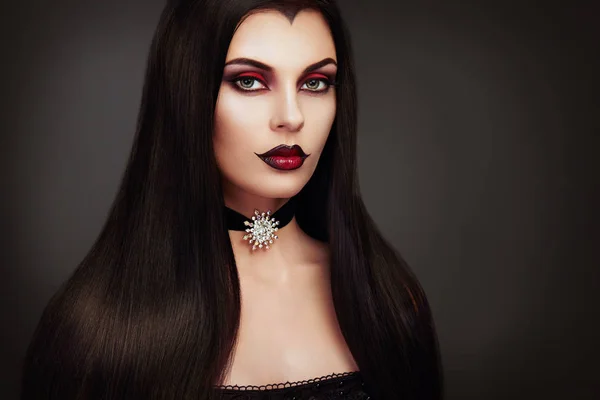 Halloween vampire femme portrait — Photo