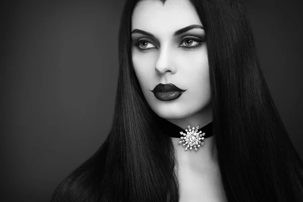 Halloween vampire femme portrait — Photo