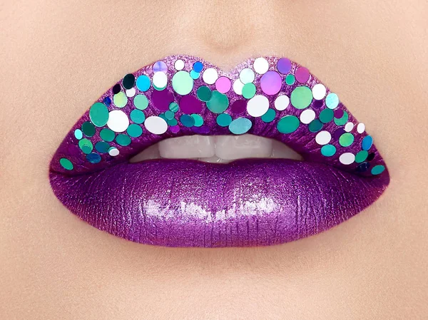 Close up view of beautiful woman lips with purple lipstick — Stock Photo, Image