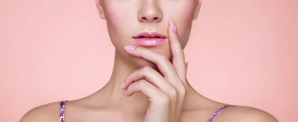 Skönhet kvinna med perfekt makeup — Stockfoto