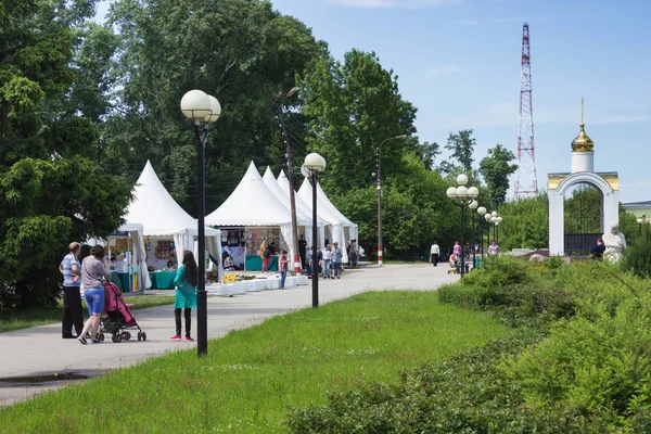 Cidade russa de Balakhna, Feira Ortodoxa — Fotografia de Stock