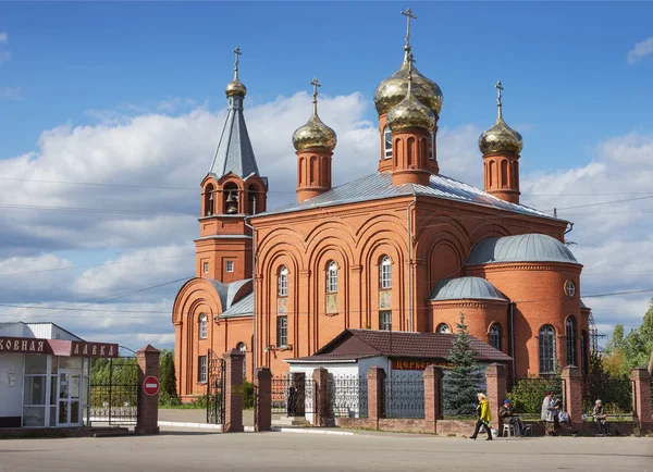 Iglesia de piedra de todos los santos en Nizhny Novgorod. Rusia —  Fotos de Stock