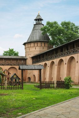  Vintage Kulesi ve Spaso-Evfimiev Manastırı Suzdal'duvarda. R