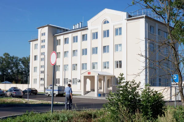 Bâtiment du Département des Affaires Internes du District. Volodarsk — Photo