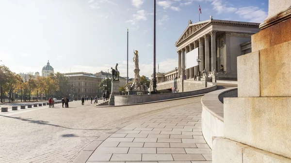 Viyana 'daki parlamento binası — Stok fotoğraf