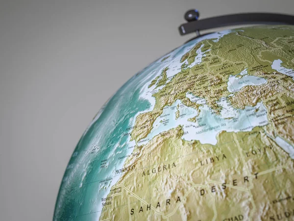 Глобус показывает Европу — стоковое фото