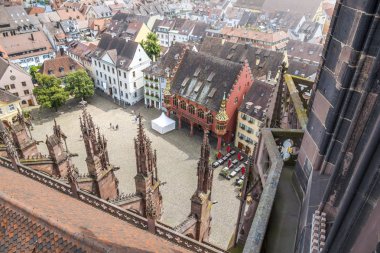 ünlü Pazar Freiburg