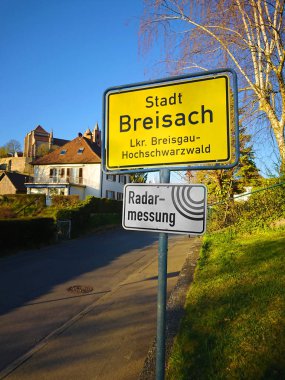 Renkli yol şehir sokak işaretleri