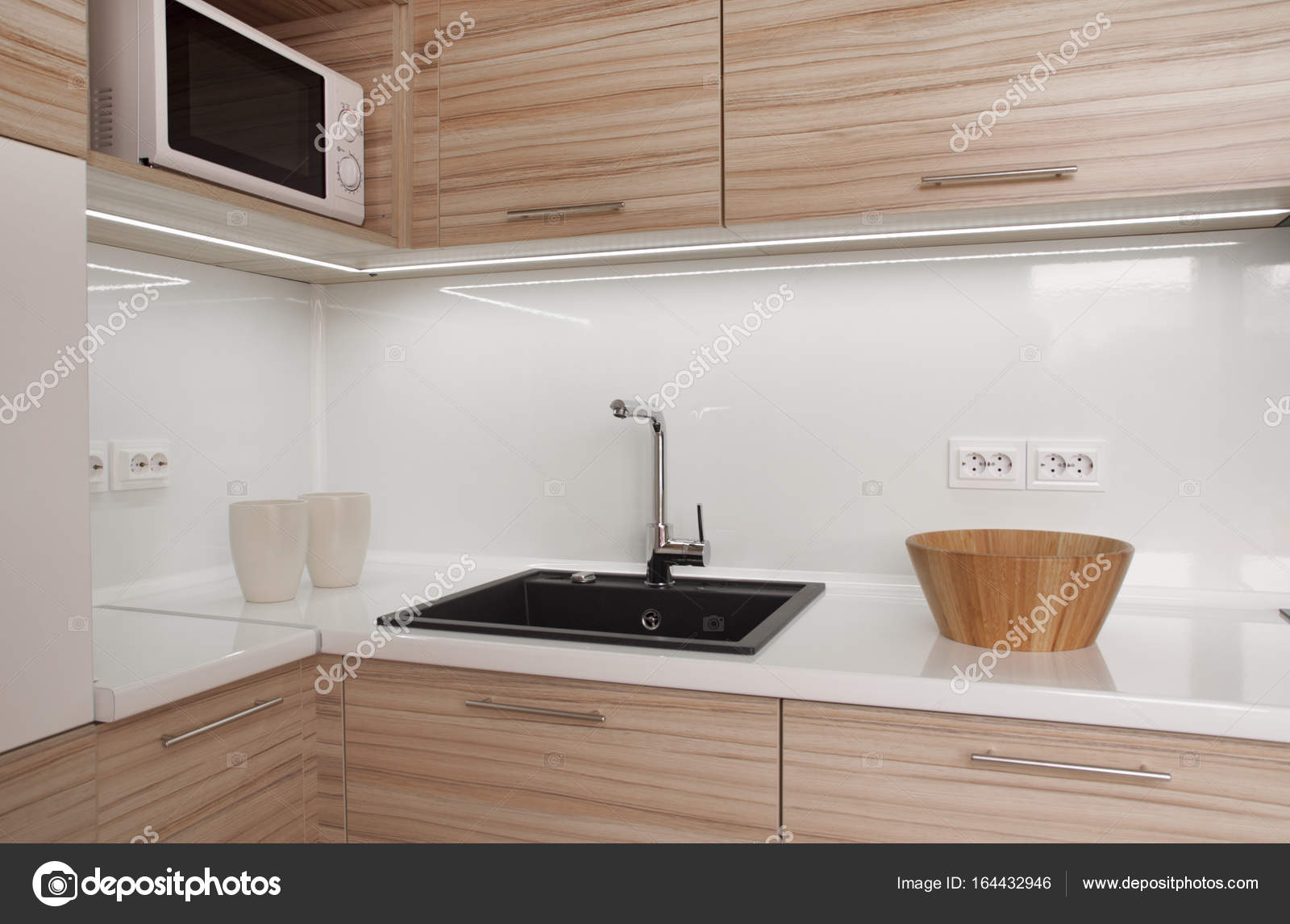 Cozinha Moderna Pequena Fotografias De Stock Kpatyhka 164432946 Cozinha Moderna Pequena Fotografias De Stock Kpatyhka 164432946