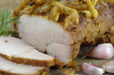 Kızarmış domuz eti  