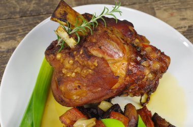 domuz eti iştah açıcı eklemleri