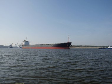 büyük gemi toplu taşıyıcı 