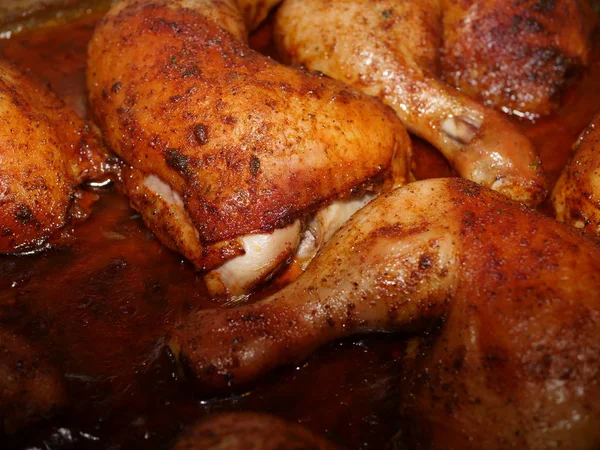Pernas de frango assadas — Fotografia de Stock