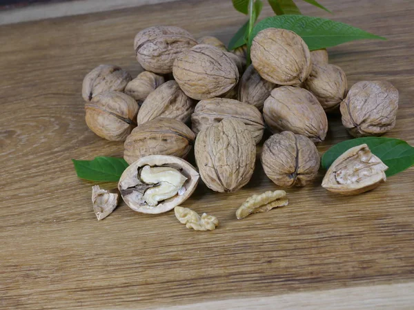  Kuru kahverengi ceviz 