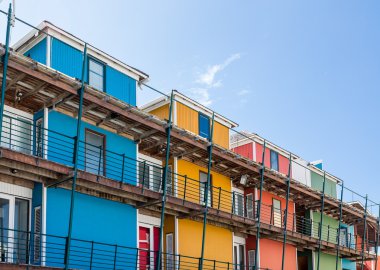 Curacao birimlerinde çok renkli