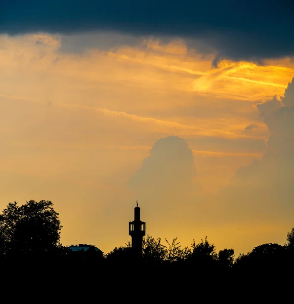 Minaret vid solnedgången — Stockfoto