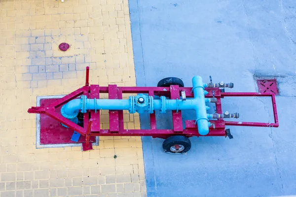 Pumpen von Rohren im Hafen — Stockfoto