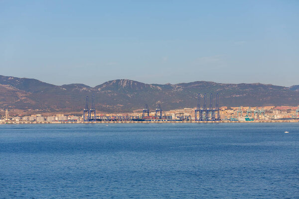 Судоходство в Гилбралтере
