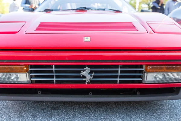 Ein roter ferrari — Stockfoto