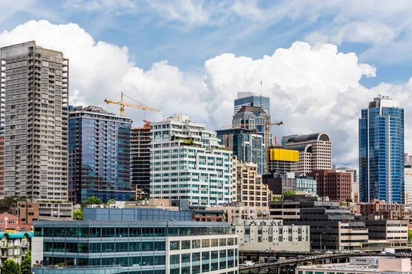 Nuevo horizonte de Seattle — Foto de Stock