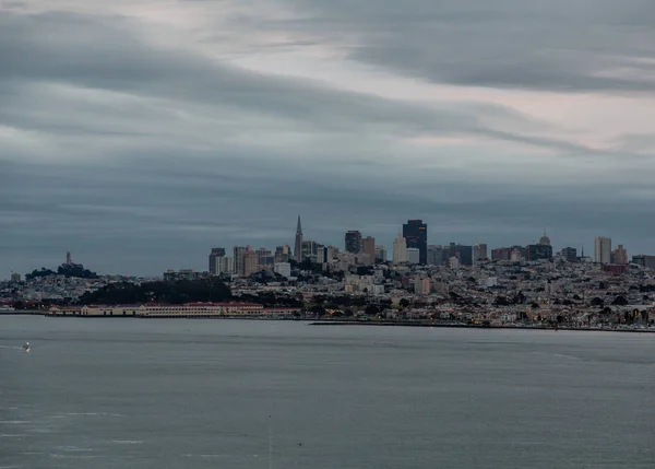 San Francisco før daggry – stockfoto