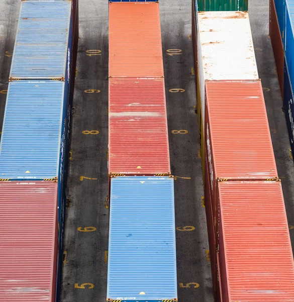 Tops de contenedores de carga — Foto de Stock