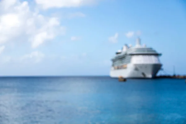 Cruise Ship Out of Focus with Copy Space — Stock Photo, Image