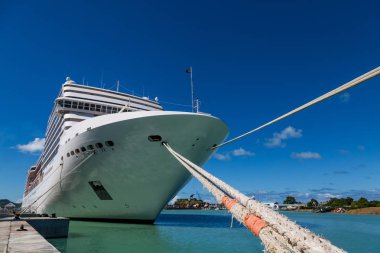 Yolcu gemisi yıpranmış ip