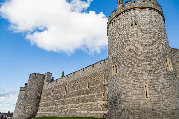 Duvar ve Windsor Sarayı taret — Stok fotoğraf