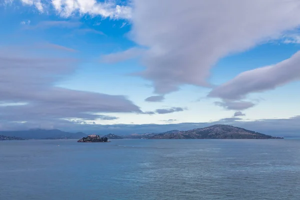 Nuvole mattutine nella baia di San Francisco — Foto Stock