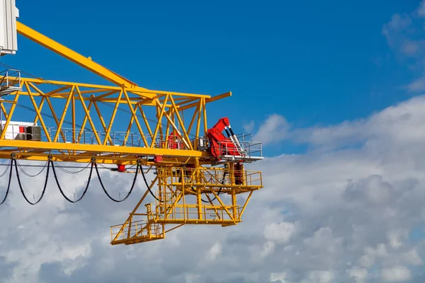 Platform on Freight Crane — Stock Photo, Image