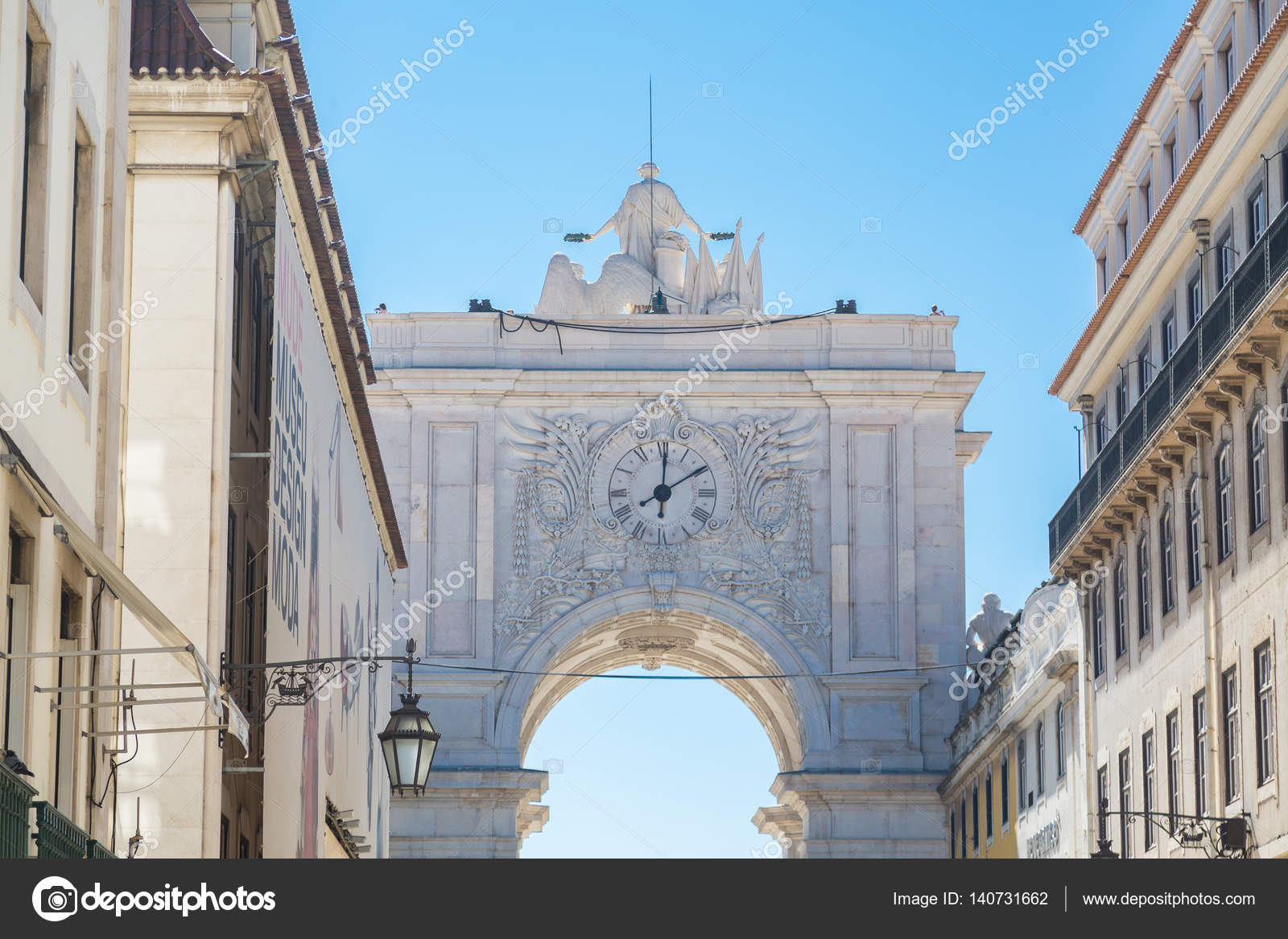 — Dbvirago140731662 Arco De Stock Lisboa © En Foto Reloj qpGMSzjLUV